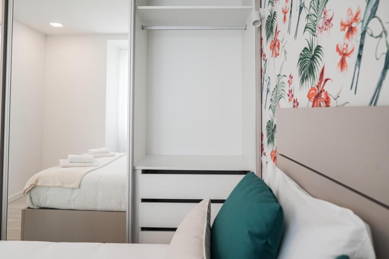 Nazare One Bedroom, 2 Mins From The Beach Exterior photo