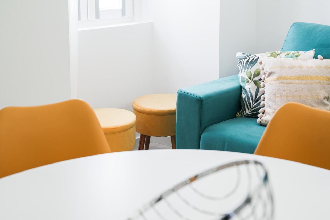Nazare One Bedroom, 2 Mins From The Beach Exterior photo
